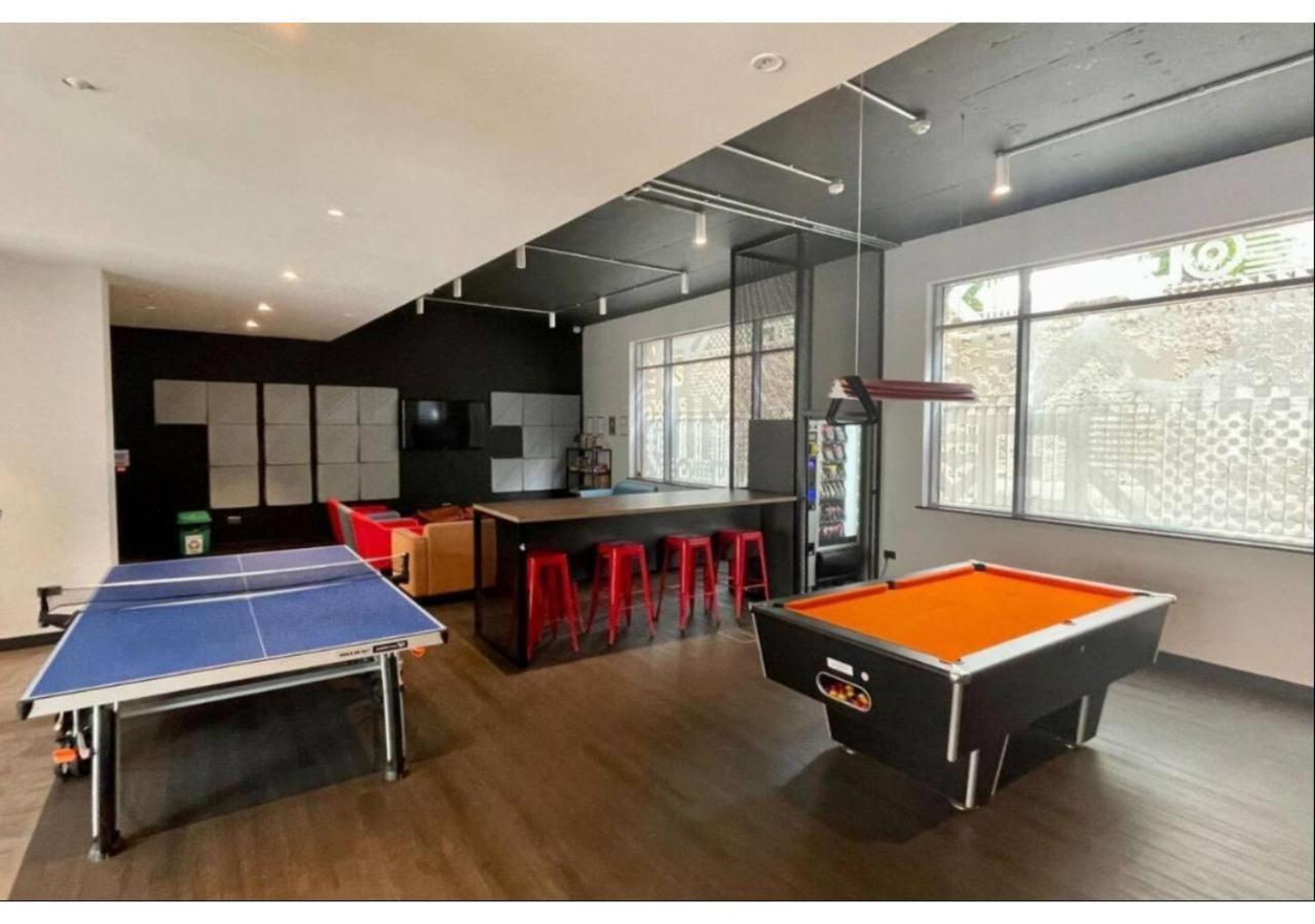 Joivy Affordable Dublin Thomas Street - Adults Only Apartman Kültér fotó